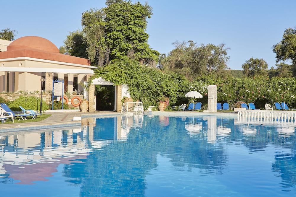 Sentido Apollo Palace Mesongi Exterior photo The swimming pool at the hotel